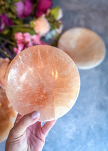 Load image into Gallery viewer, Large 6&quot; PEACH Selenite ROUND Charging Bowl
