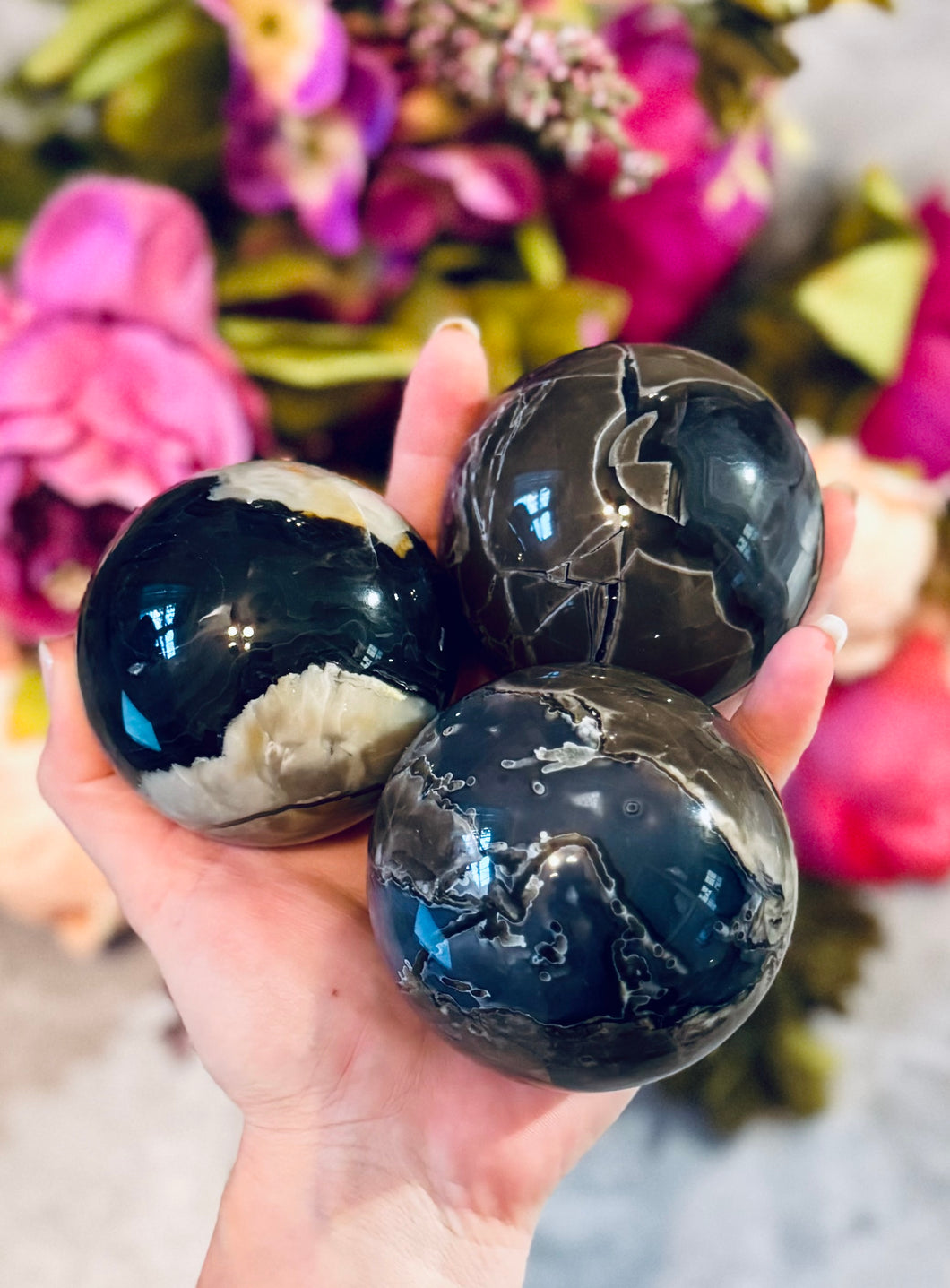 Volcano Agate Crystal Spheres, UV Fluorescent Crystal Balls