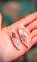 Load image into Gallery viewer, Vera Cruz Amethyst Points
