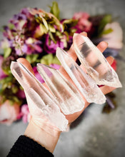 Load image into Gallery viewer, Silver Lumurian Quartz Points, Lemurian Seed Quartz
