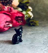 Load image into Gallery viewer, Tiny Black Obsidian Cats, Mini Black Cat, Black Crystal Cat, Witchy Halloween Decor
